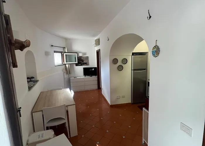 Apartment Cozy On Street Level